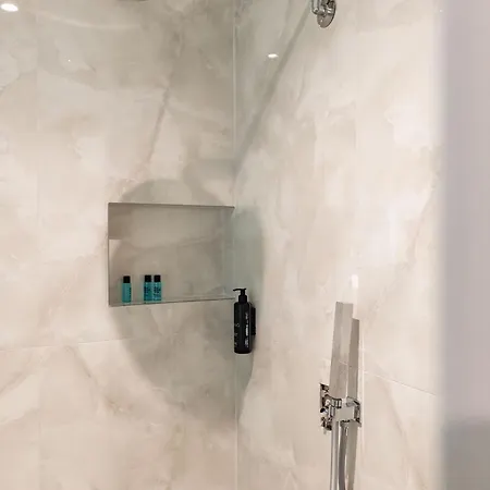 Grace Hotel 3*
