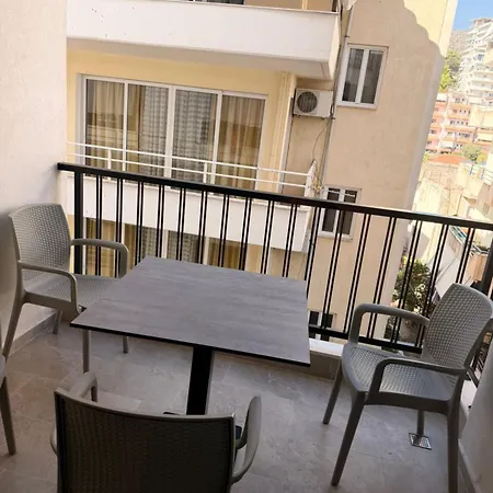 Grace Hotel 3*